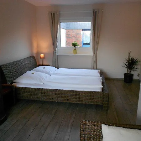 Tuexen & Restaurant Hotel 3*