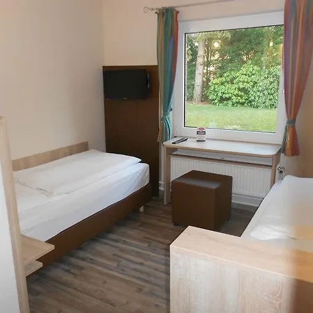 Tuexen & Restaurant 3*