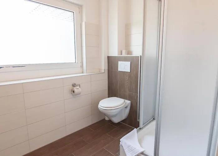 Tuexen & Restaurant 3*