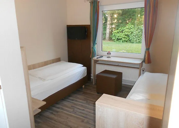 Tuexen & Restaurant 3*